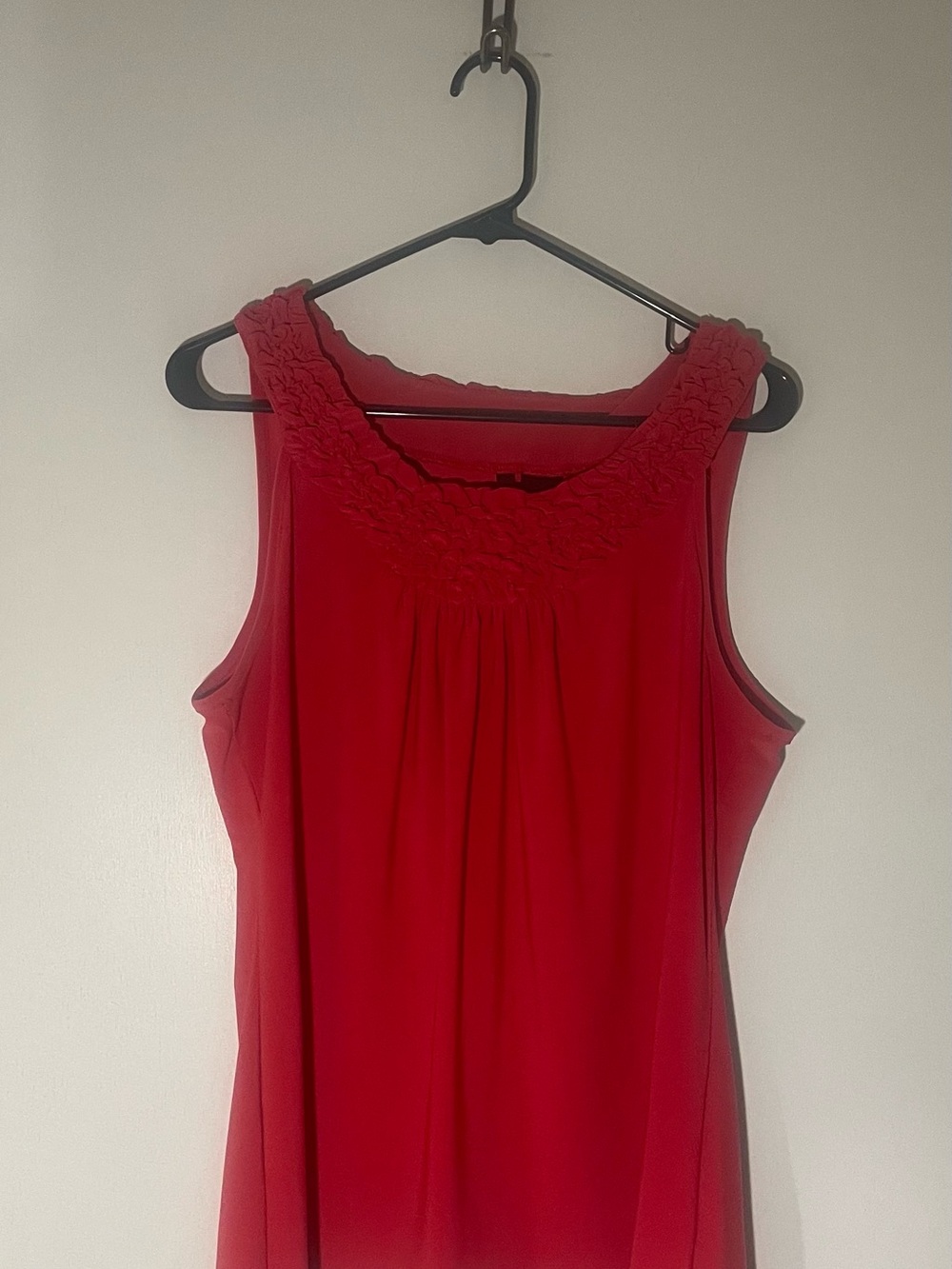 #18 New Directions Red Solid Scoop Neck Ruffle Knit Stretch Sleeveless Tank XL
